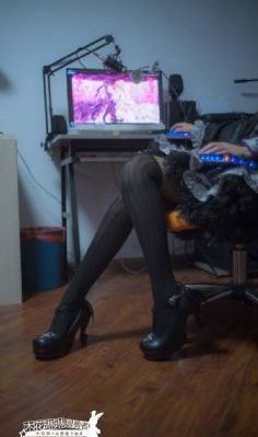 皇帝妃子偷情图片-免费韩剧国语版高清