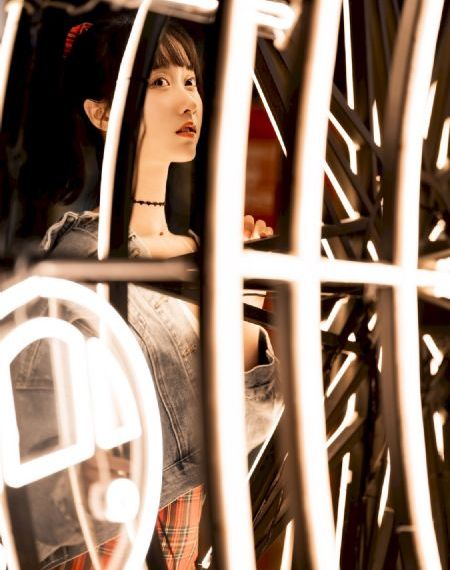 漂亮人妻被夫部长强了-中文字幕在线影院观看