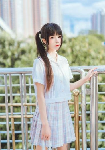 清纯校花被地狱调教h女女-连载蓝光版中文字幕包